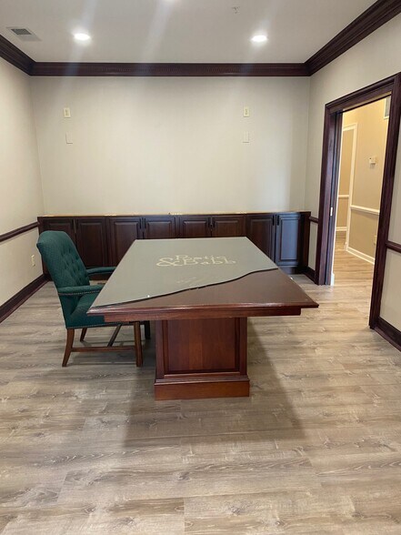 More Photos Of 707 Whitlock Ave SW, Marietta Medical For Lease