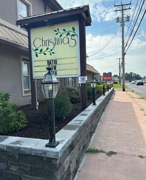 More Photos Of 812 Ulster Ave, Kingston Freestanding For Sale