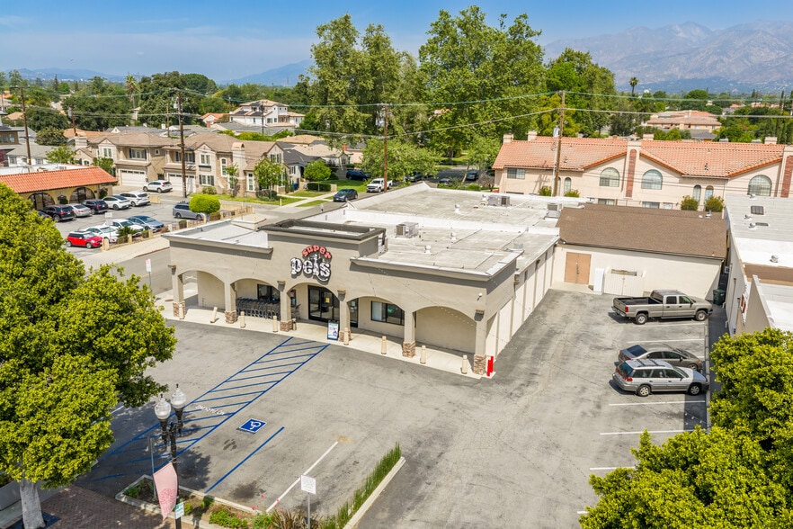 More Photos Of 9403 Las Tunas Dr, Temple City Freestanding For Sale