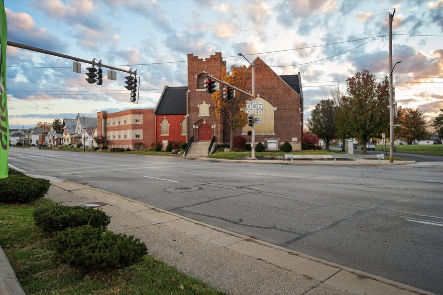 Primary Photo Of 725 Navarre Ave, Toledo Religious Facility For Sale