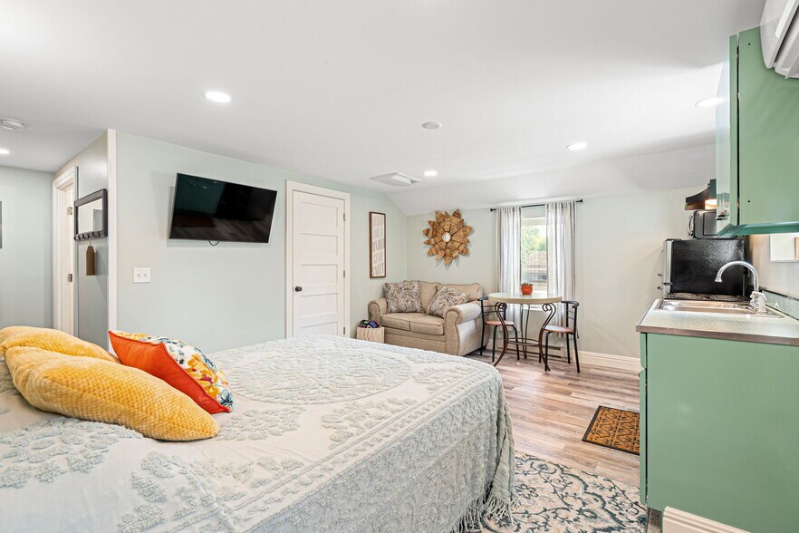 More Photos Of 116 Mill S St, Brownsdale Restaurant For Sale