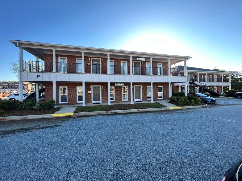 More Photos Of 2386 Clower St, Snellville Office For Lease