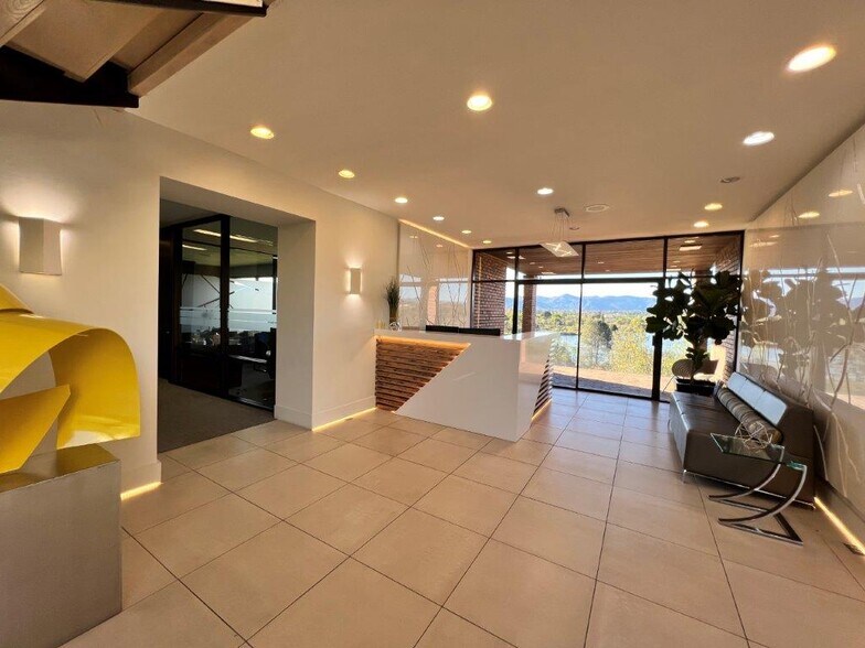 More Photos Of 400 Redcliff Dr, Redding Office For Sale