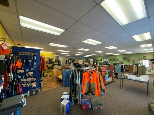 More Photos Of 122 Saratoga Rd, Schenectady General Retail For Sale