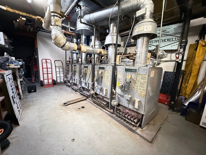 More Photos Of 21387 Dewdney Trunk Rd, Maple Ridge Apartments For Sale