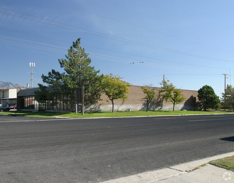 More Photos Of 2601 S Constitution Blvd, Salt Lake City Manufacturing For Lease