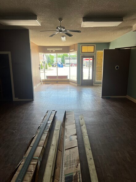 More Photos Of 111-113 N Shiawassee St, Corunna Storefront Retail Residential For Sale