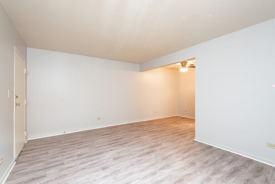 More Photos Of 2401 Arlington Blvd, Charlottesville Apartments For Sale