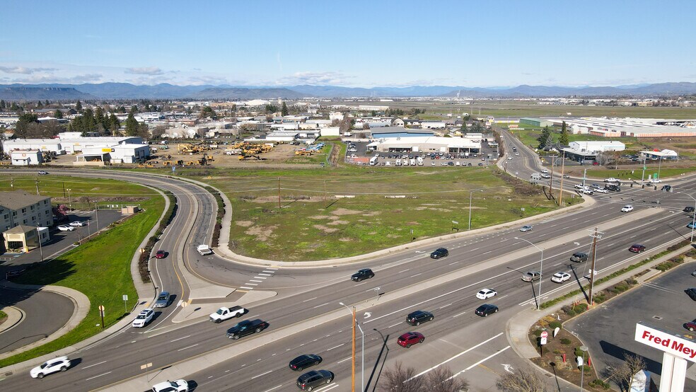 More Photos Of 2453 Crater Lake Highway, Medford Land For Sale