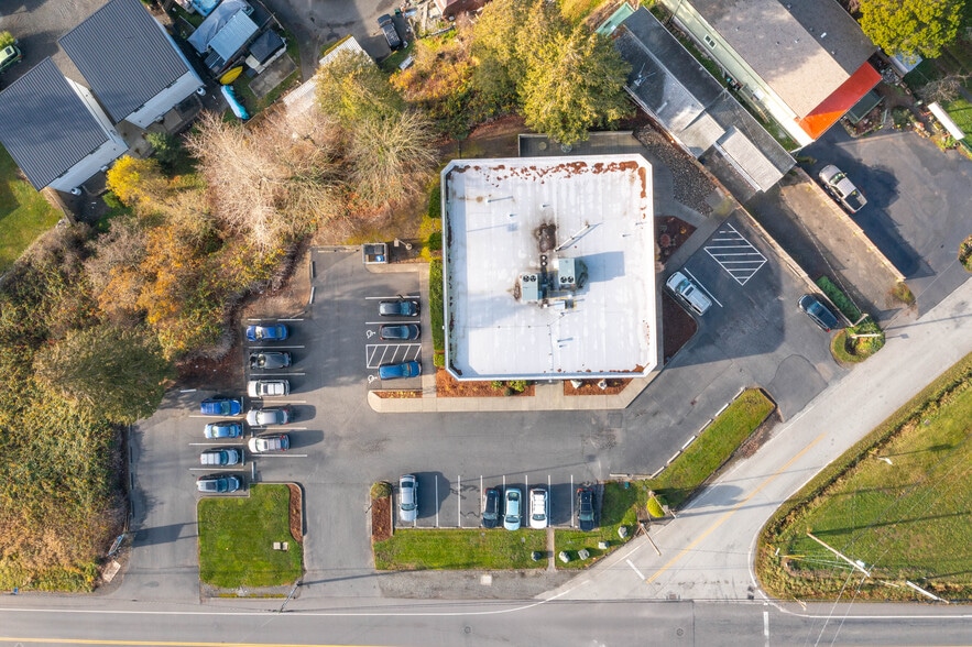 More Photos Of 8097 Harborview Rd, Blaine Office For Lease