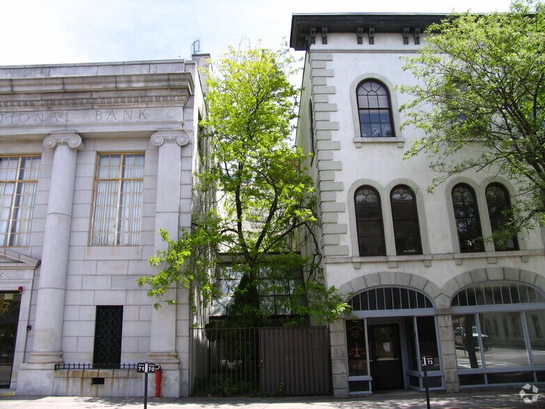 More Photos Of 39 John St, Lowell Office For Lease