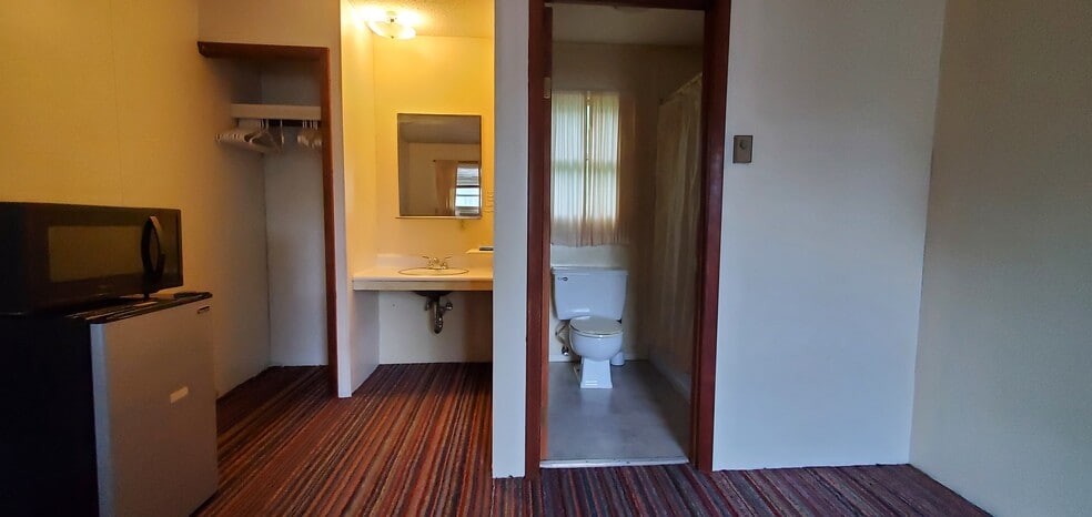 More Photos Of 5692 N US Highway 31, Levering Apartments For Sale