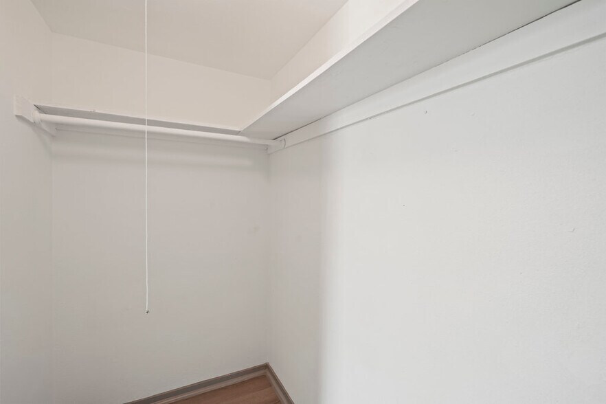 More Photos Of 610 Ferry Rd, Galveston Apartments For Sale