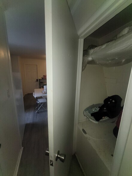 More Photos Of 1458 W 32nd St, Indianapolis Apartments For Sale