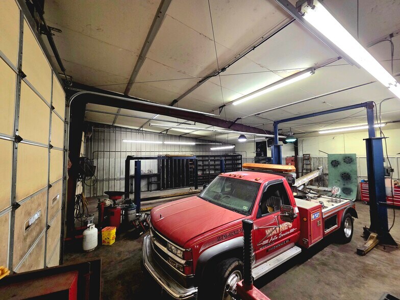 More Photos Of 1925 Old Chatham Rd, Martinsville Auto Repair For Sale