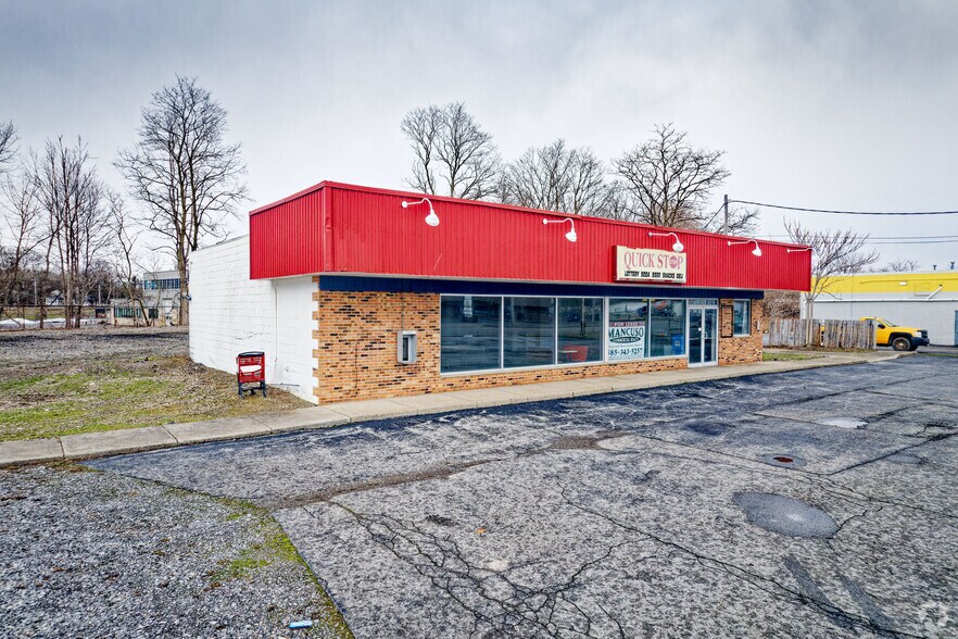 Primary Photo Of 629 E Main St, Batavia Convenience Store For Sale