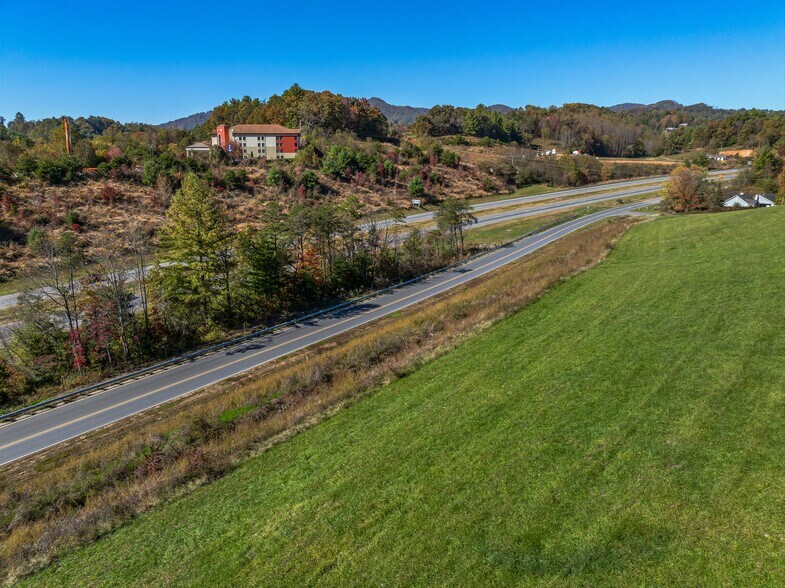 More Photos Of 1475 Crossroads Pky, Mars Hill Land For Sale