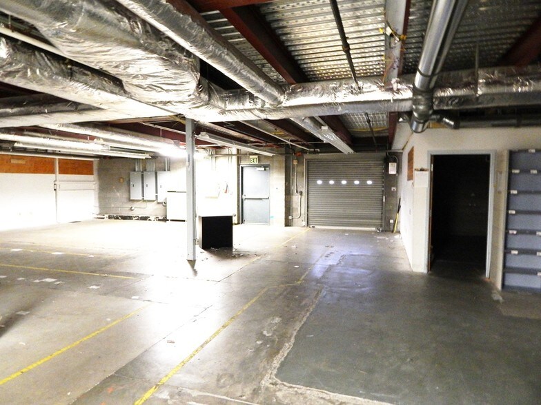 More Photos Of 2475 NW Stewart Pky, Roseburg General Retail For Lease