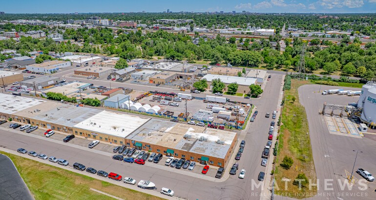 More Photos Of 2390 S Kalamath St, Denver Warehouse For Sale