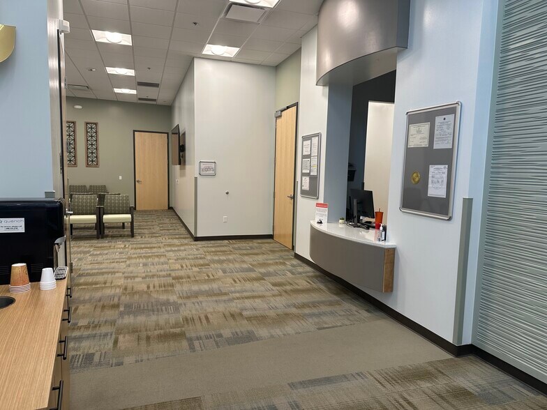 More Photos Of 77 S Dobson Rd, Chandler Office For Sale