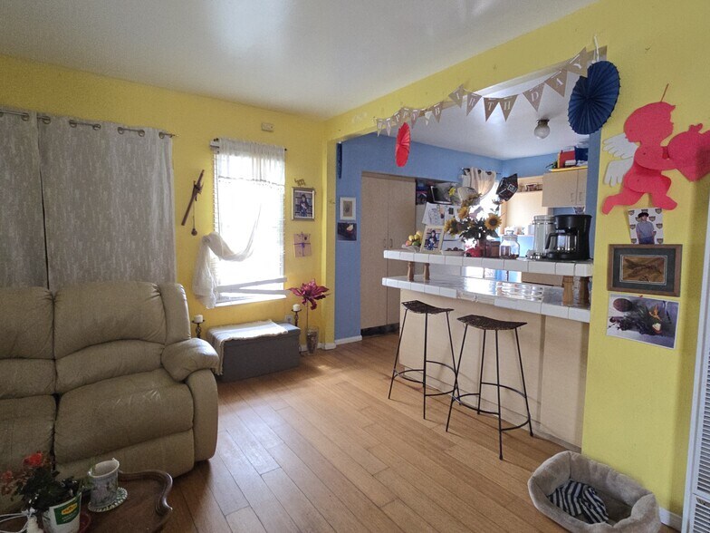 More Photos Of 857 Serrano Pl, Los Angeles Apartments For Sale