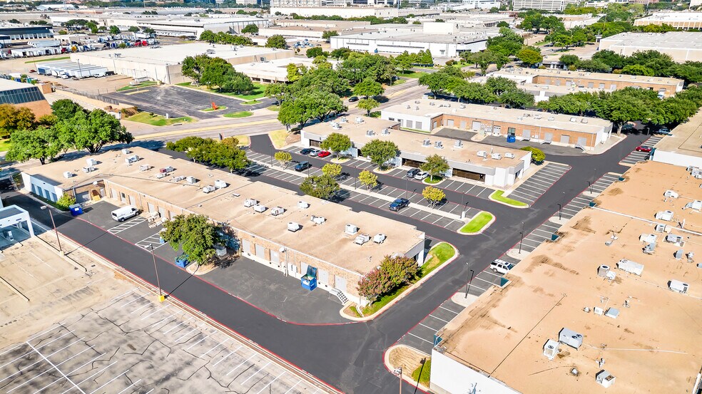 More Photos Of 4440-4460 Spring Valley Rd, Dallas Unknown For Lease