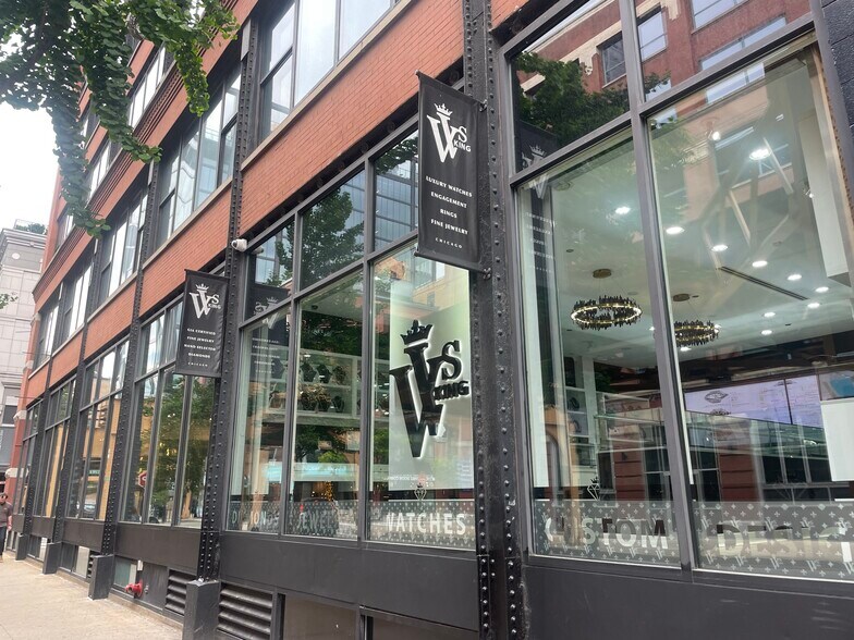 More Photos Of 223 W Erie St, Chicago Loft Creative Space For Lease