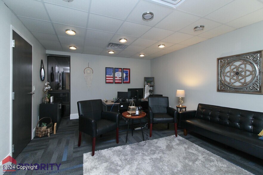 More Photos Of 623 N Commercial Dr, Gillette Office For Lease