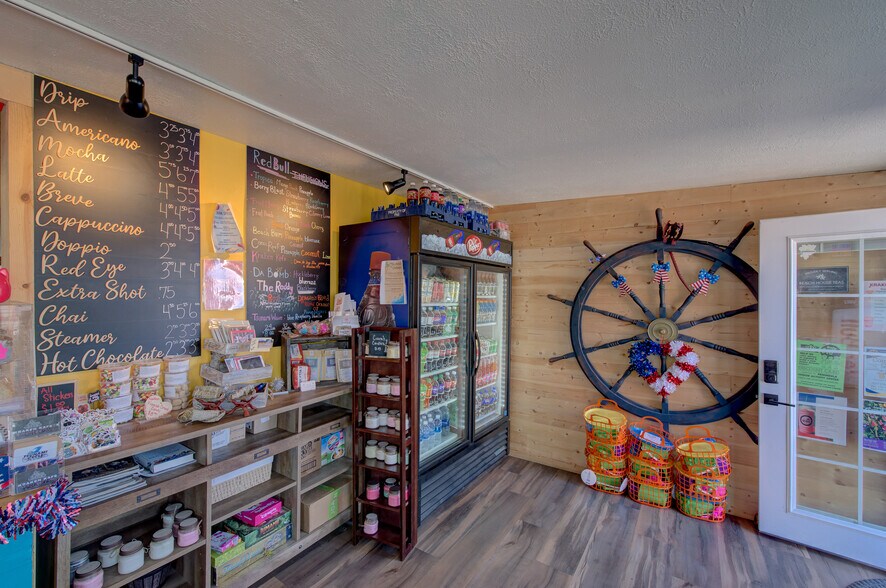 More Photos Of 601 Pacific Ave S, Long Beach Storefront Retail Residential For Sale