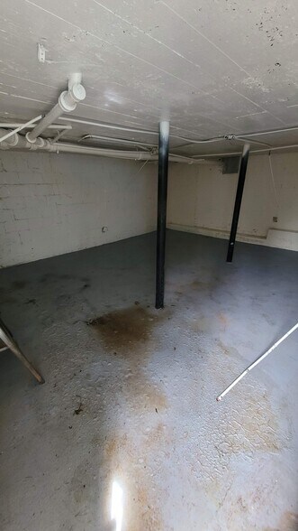 More Photos Of 418 NW Whitehall St, Atlanta Loft Creative Space For Sale
