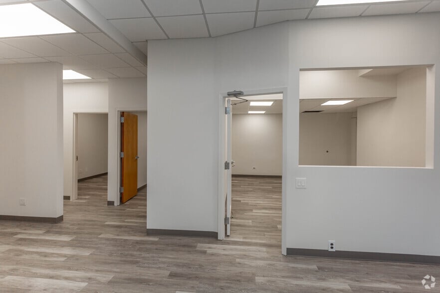 More Photos Of 520 Franklin Ave, Garden City Medical For Sale