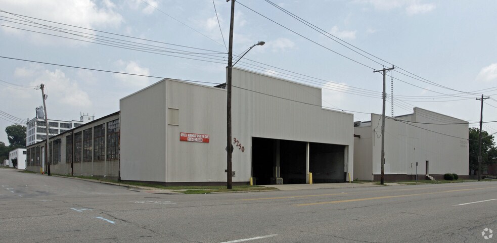 Primary Photo Of 3250 Spring Grove Ave, Cincinnati Warehouse For Sale