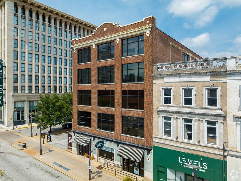 More Photos Of 1409 Washington Ave, Saint Louis Office For Sale