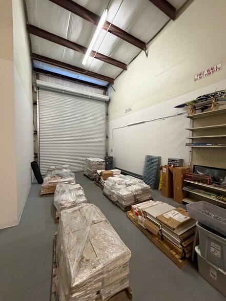 More Photos Of 877 NE 27th Ln, Cape Coral Distribution For Lease
