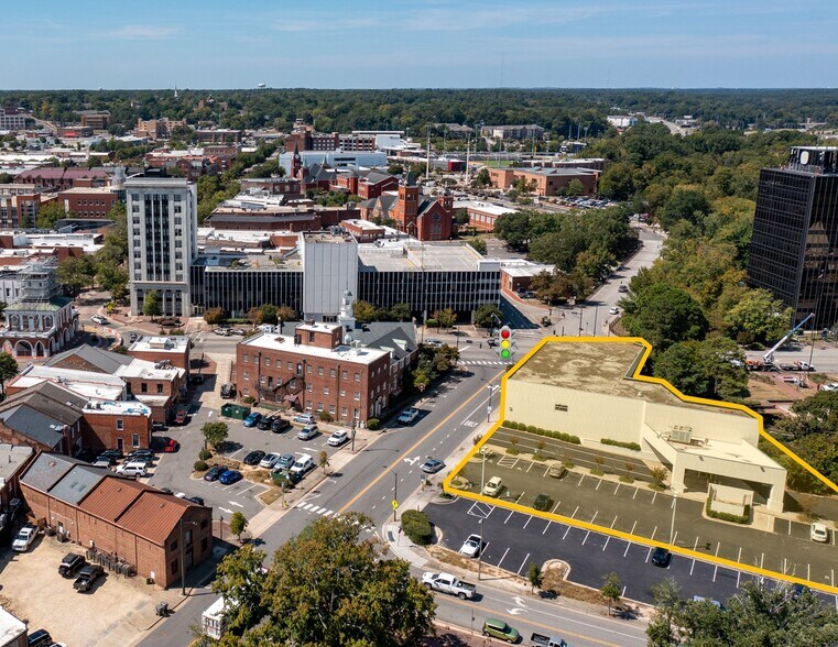More Photos Of 200 Green St, Fayetteville Storefront Retail Office For Lease