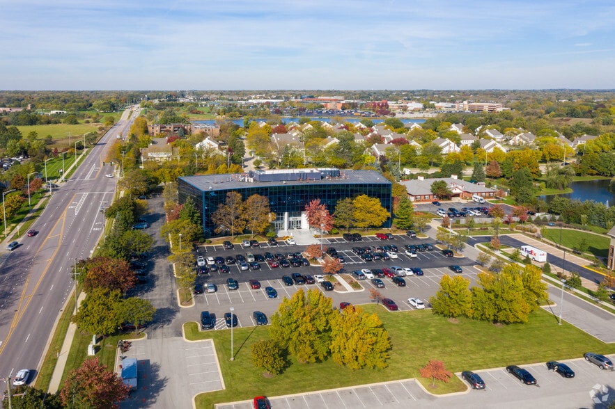More Photos Of 650 E Algonquin Rd, Schaumburg Office For Lease