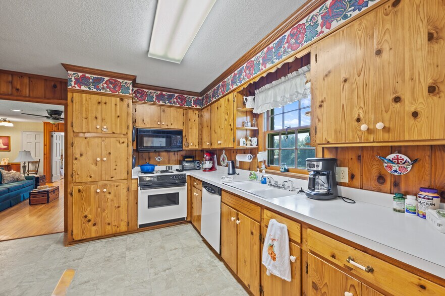 More Photos Of , West Columbia Unknown For Sale