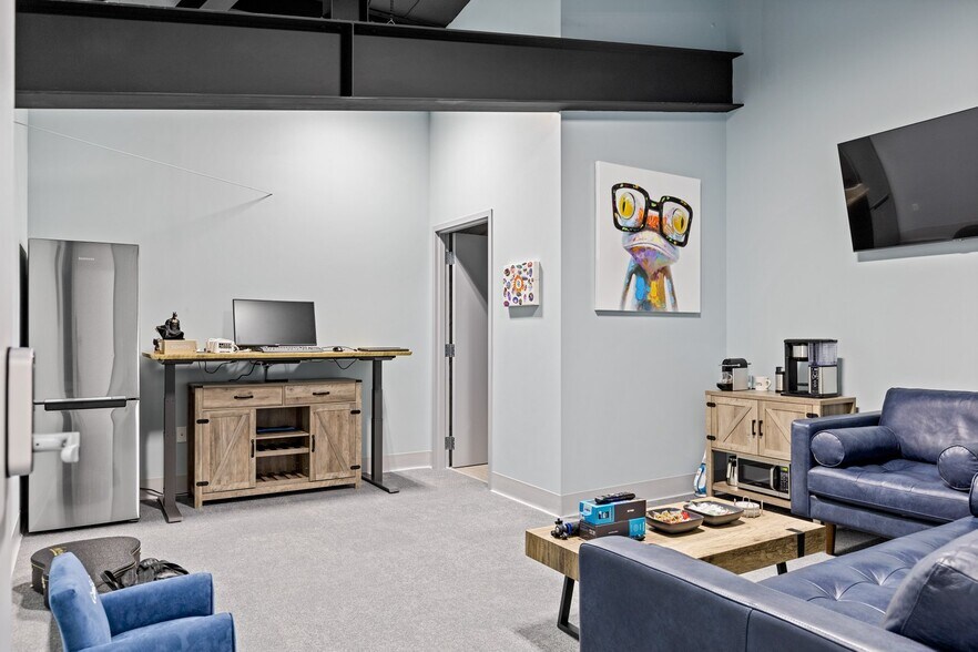 More Photos Of 1215 Tom Ginnever Ave, O'Fallon Religious Facility For Lease