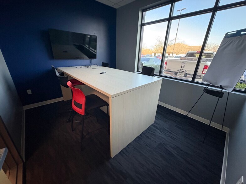 More Photos Of 3900 McCarty Ln, Lafayette Office For Sale