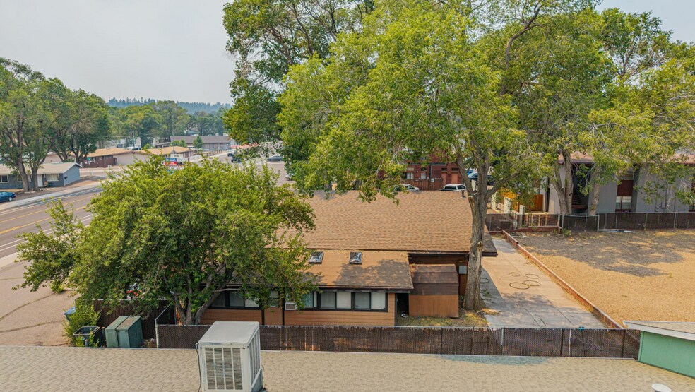 More Photos Of 2212 E Cedar Ave, Flagstaff General Retail For Sale