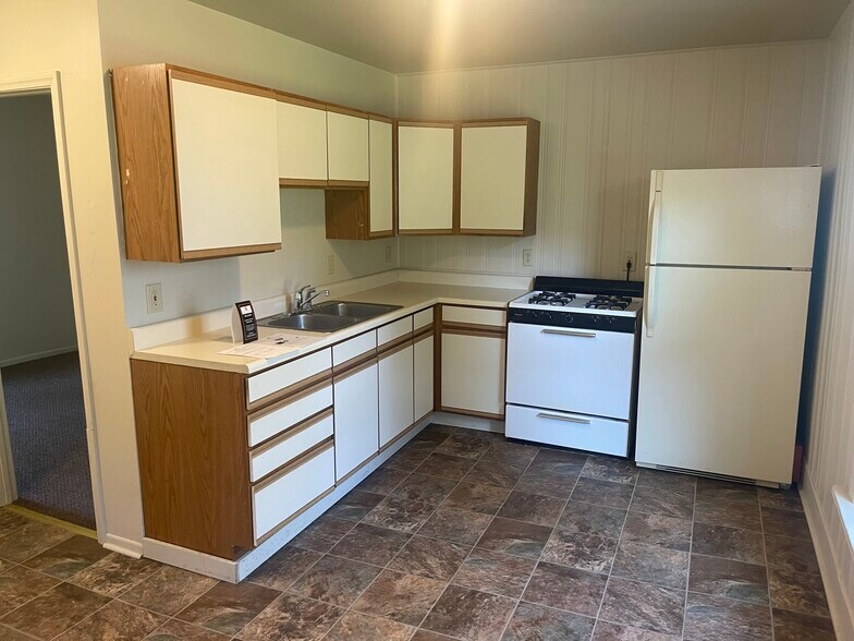 More Photos Of , Oshkosh Multifamily For Sale