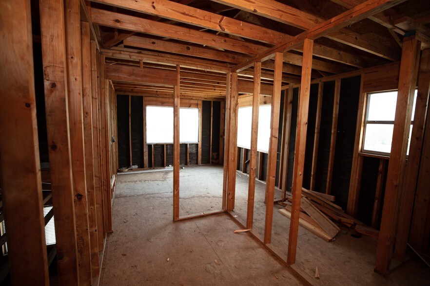 More Photos Of 6628 Crestway Dr, San Antonio Flex For Sale