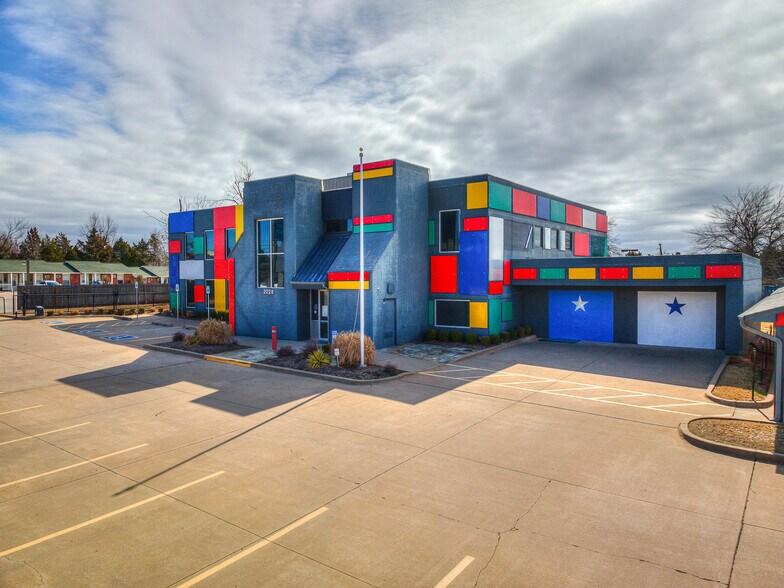 Primary Photo Of 2028 E Memorial, Edmond Office For Lease