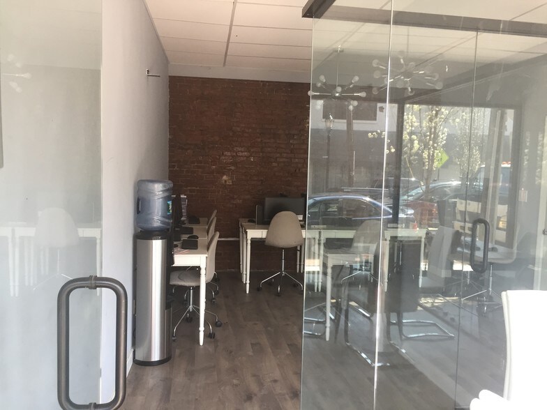 More Photos Of 1704 Summit Ave, Union City Storefront Retail Office For Lease