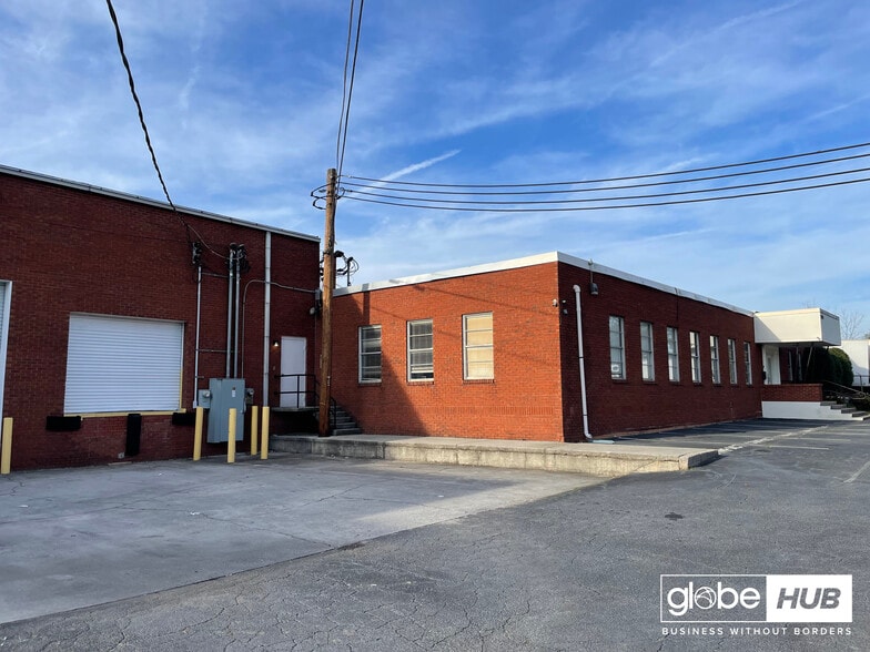 More Photos Of 5622 New Peachtree Rd, Chamblee Warehouse For Lease