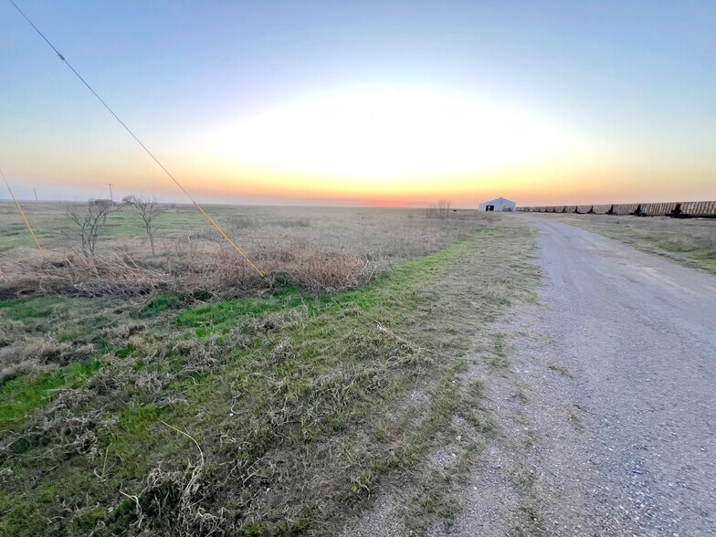 More Photos Of 1st St & Wilburn Ave St, Hollister Contractor Storage Yard For Sale