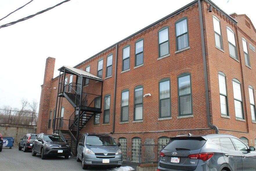 More Photos Of 60 Clayton St, Dorchester Office For Sale