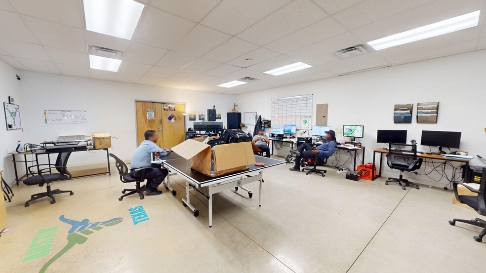 More Photos Of 12112 Anderson Mill Rd, Cedar Park Warehouse For Sale