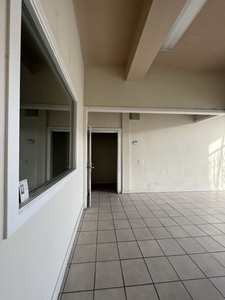 More Photos Of 727-739 W Pacific Coast Hwy, Long Beach Storefront Retail Residential For Lease