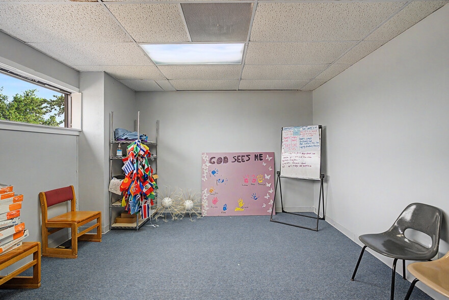 More Photos Of 2111 Skyline Dr, Mesquite Religious Facility For Sale